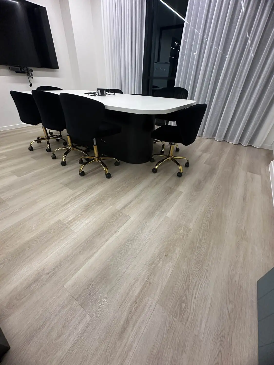 Office cleaning Gold Coast meeting room after a Gold Keys clean